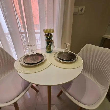 Agora Luxury 4 Loutráki