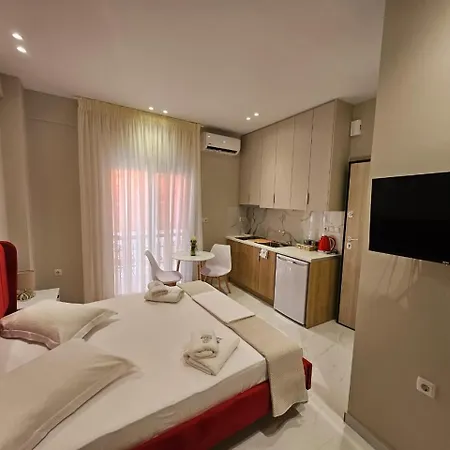 Agora Luxury 4 *
